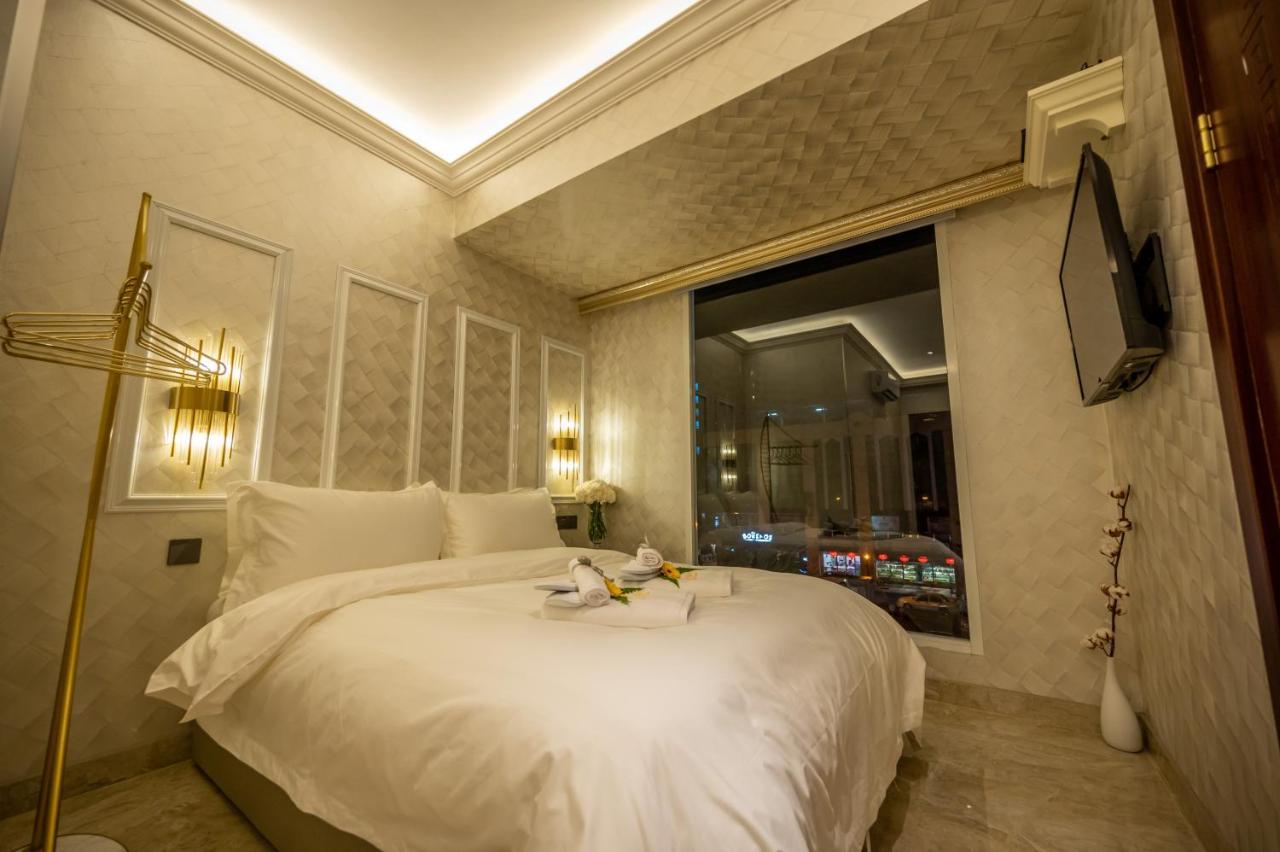 A Residence @ Between Hilton & Cititel Hotel Кота-Кінабалу Екстер'єр фото